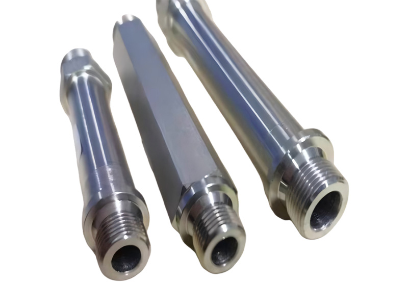 顶出油缸卡套直通长接头体